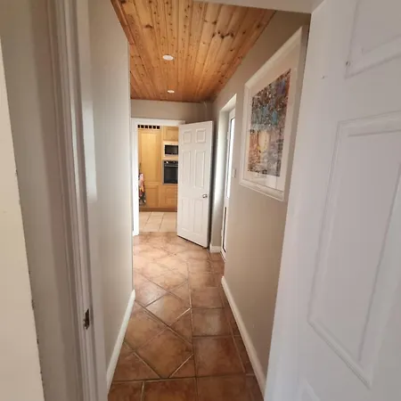 The Oyster Hideaway Clarinbridge Apartment